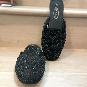 ATALENA  BLSCK RHINESTONE JEWELED EMBELLISHED CUSHIONED BLACK MULES SIZE 7